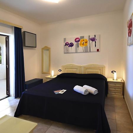 Hotel Ristorante Il Vascello Коста-Рей Екстер'єр фото